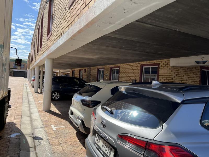 To Let Commercial Property for Rent in Montague Gardens Western Cape